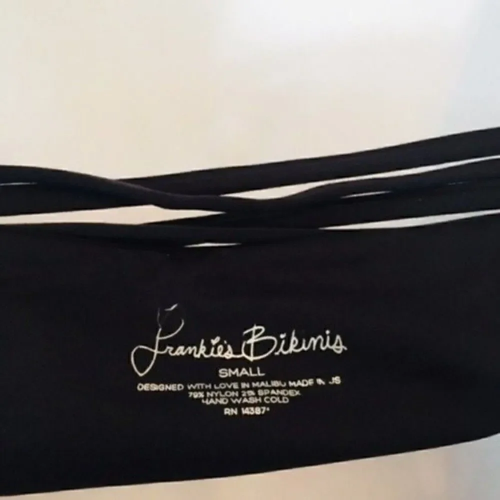 Frankie’s Bikinis black Shiloh off shoulder bikini top small BoxA